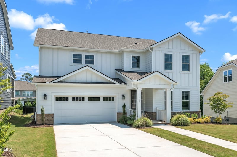 109 Crested Coral Dr, Holly Springs, NC 27540