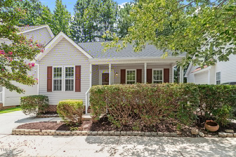 109 Cross Hill Ln, Holly Springs, NC 27540