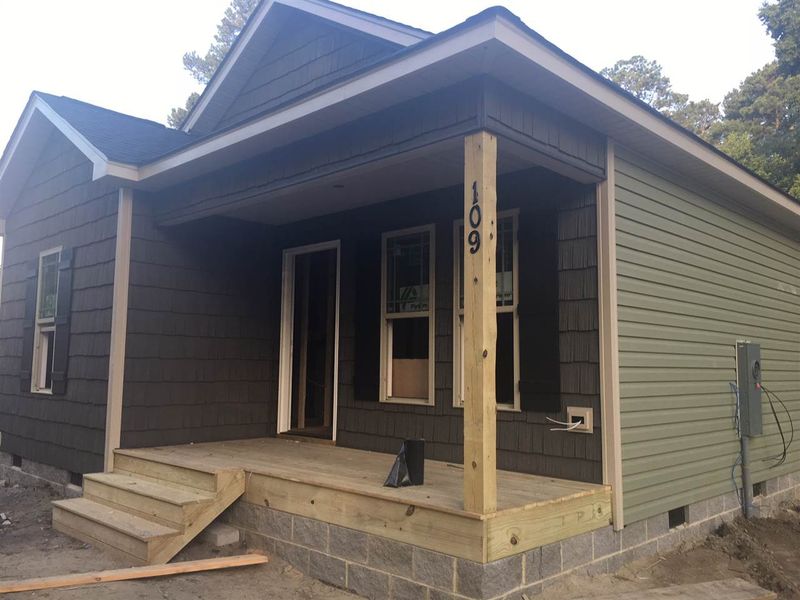 109 N Cross St, Angier, NC 27501