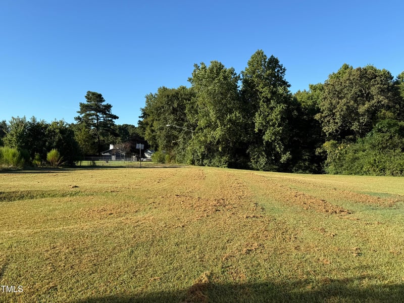 109 Deep Creek Dr, Clayton, NC 27520