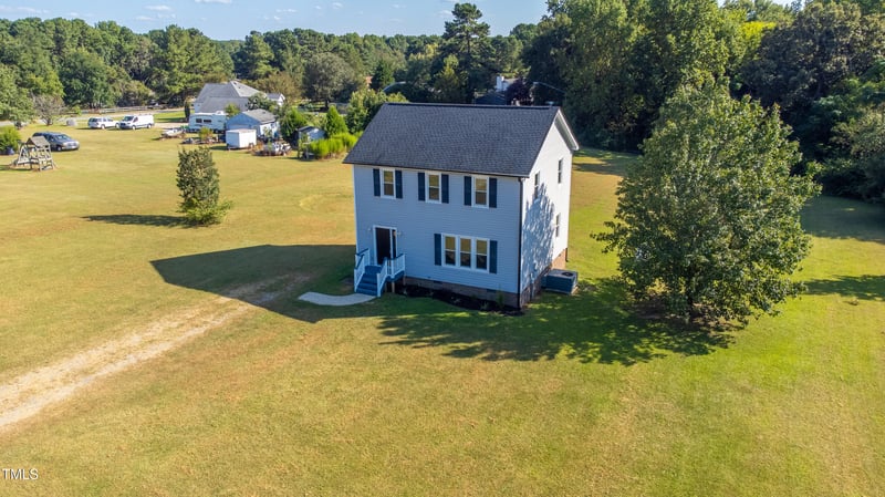 109 Deep Creek Dr, Clayton, NC 27520