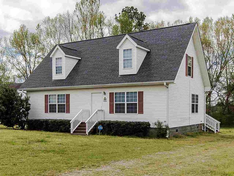 109 Deer Farm Ln, Willow Springs, NC 27592