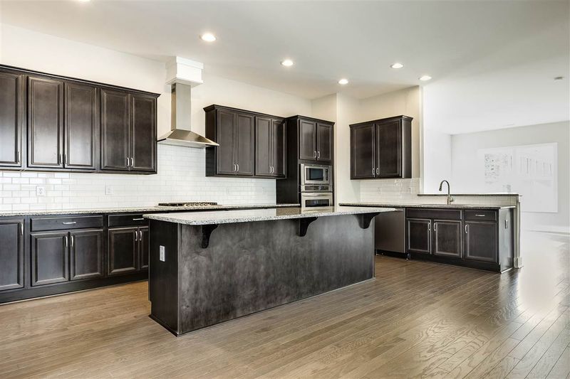 109 Della St, Chapel Hill, NC 27516