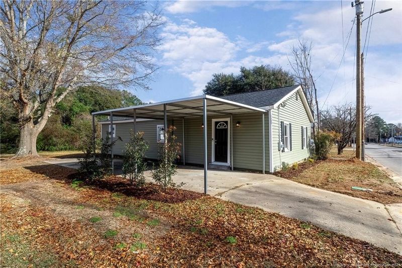 109 E Granville St, Dunn, NC 28334