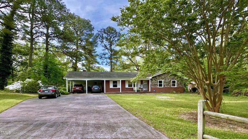 109 Edgewood Dr, Louisburg, NC 27549
