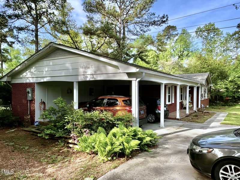 109 Edgewood Dr, Louisburg, NC 27549