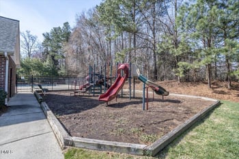 109 Ellsworth Pl, Chapel Hill, NC 27516