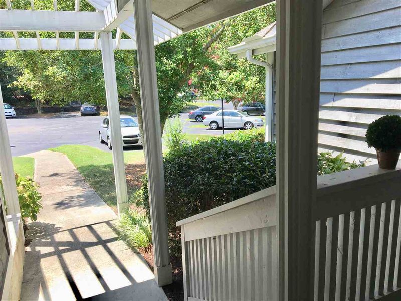 109 Elmwood Cir, Chapel Hill, NC 27514