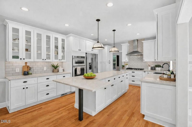 109 Fieldstone Ct, Chapel Hill, NC 27514