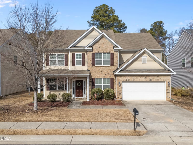 109 Florence Dr, Clayton, NC 27527