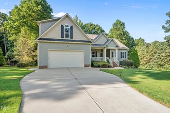 109 Fountain Dr, Clayton, NC 27520