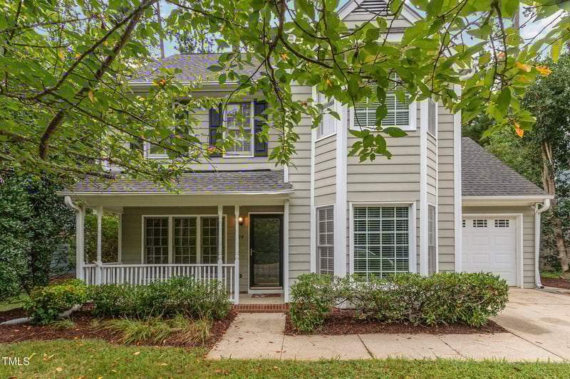 109 Gatepost Ln, Cary, NC 27513