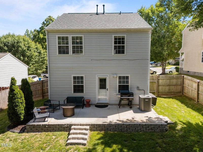 109 Gladstone Dr, Durham, NC 27703