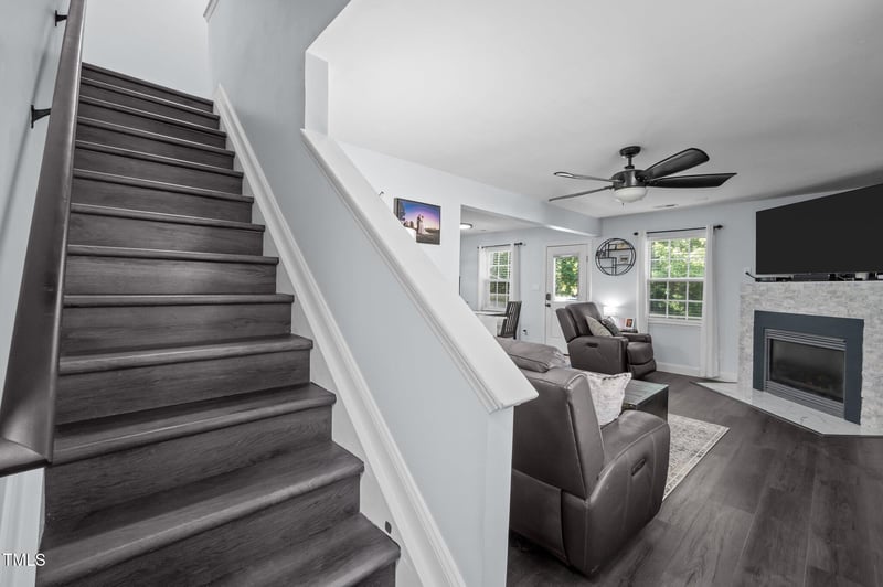 109 Gladstone Dr, Durham, NC 27703