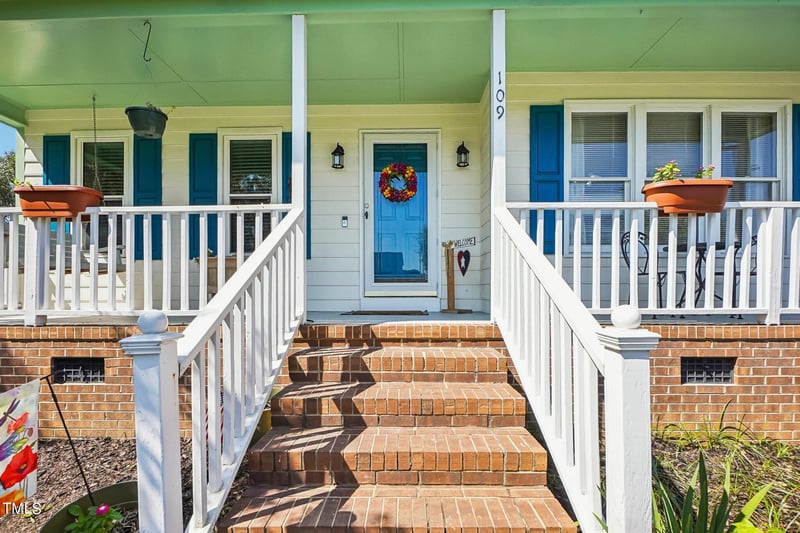 109 Glen Laurel Rd, Clayton, NC 27527