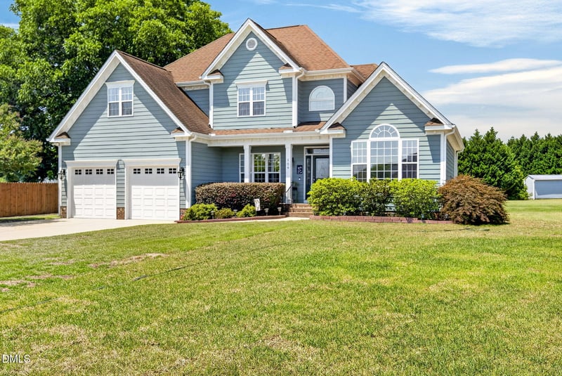 109 Grahamridge Ln, Fuquay Varina, NC 27526