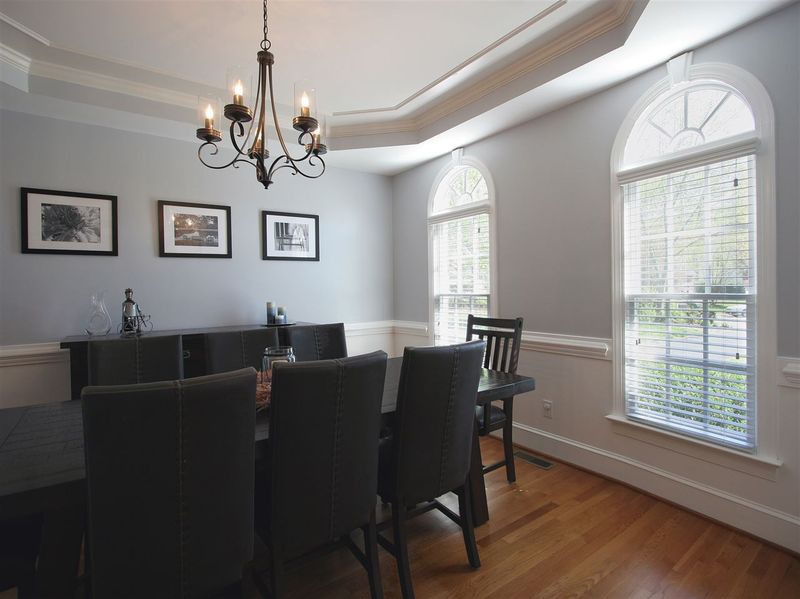 109 Hafton Ct, Cary, NC 27518