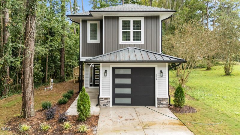 109 E Hamby St, Clayton, NC 27520