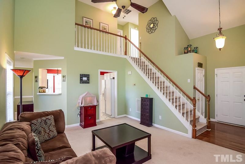109 Harvester Dr, Holly Springs, NC 27540