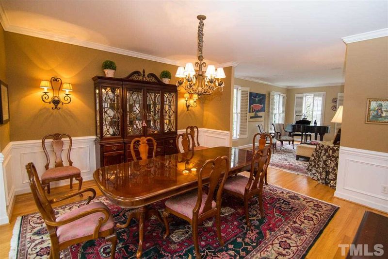 109 Haven Dr, Chapel Hill, NC 27516