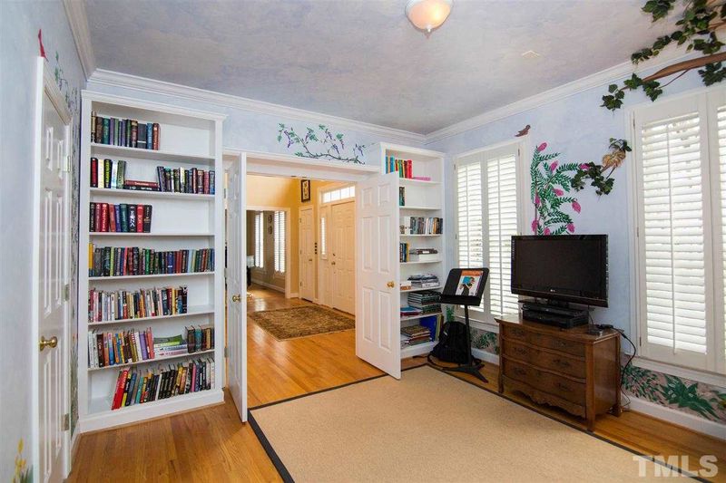 109 Haven Dr, Chapel Hill, NC 27516