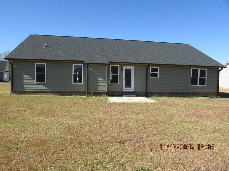 109 Hawks Croft Ct, Erwin, NC 28339