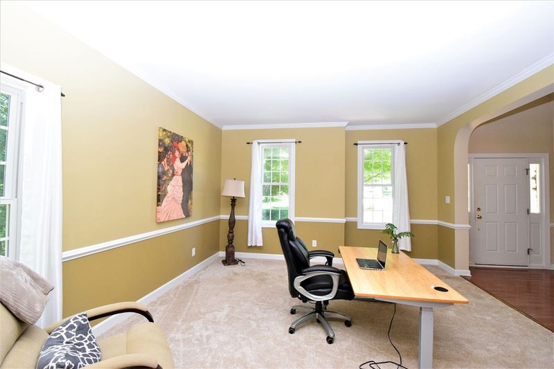 109 Hemingford Grey Ct, Cary, NC 27518
