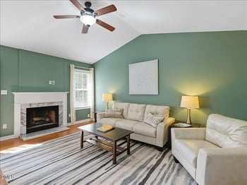 109 Hiddenwood Ct, Garner, NC 27529