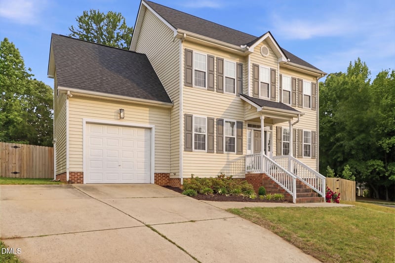 109 Highland Springs Ln, Holly Springs, NC 27540