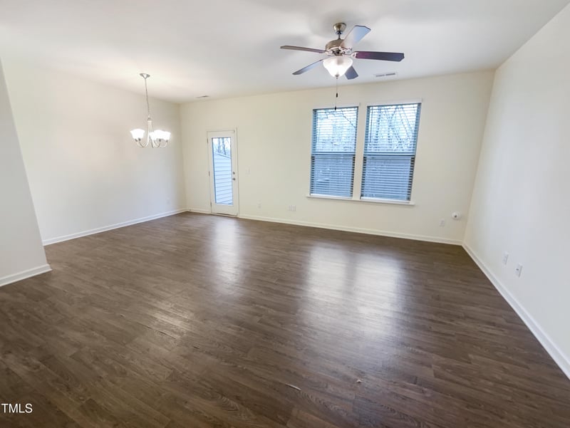 109 Hill Shore Ln, Clayton, NC 27527