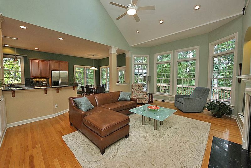 109 Hogan Woods Cir, Chapel Hill, NC 27716