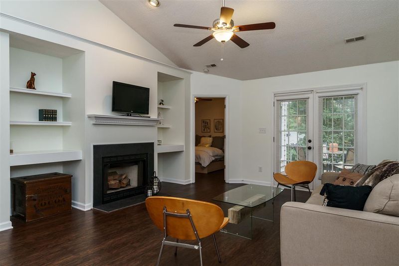 109 James River Rd, Cary, NC 27519