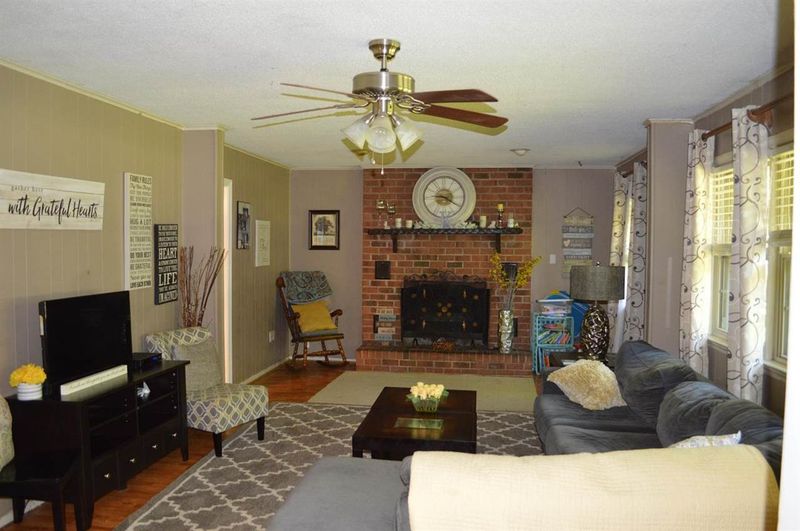 109 Jasmine Pl, Durham, NC 27712