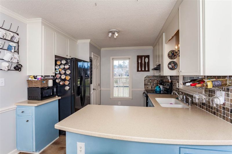 109 Kay Cir, Clayton, NC 27520