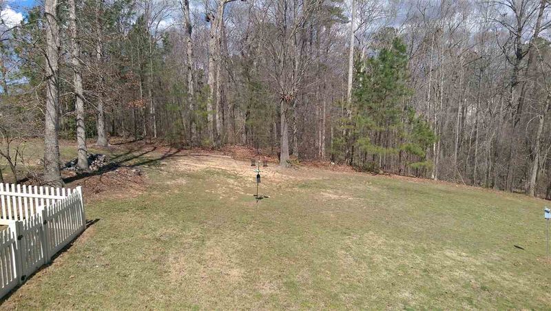 109 Kings Ct, Garner, NC 27529