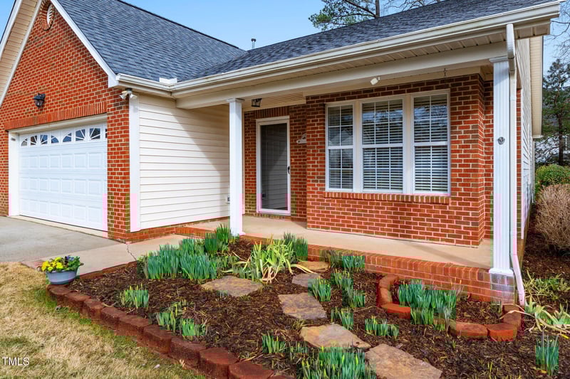 109 Kudrow Ln, Morrisville, NC 27560