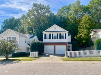 109 Lacombe Ct, Holly Springs, NC 27540