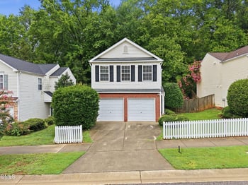 109 Lacombe Ct, Holly Springs, NC 27540