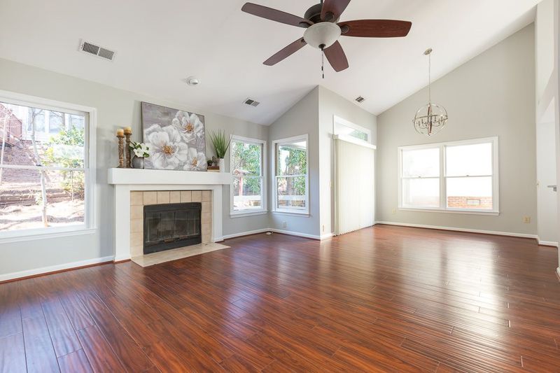 109 Lacoste Ln, Cary, NC 27511