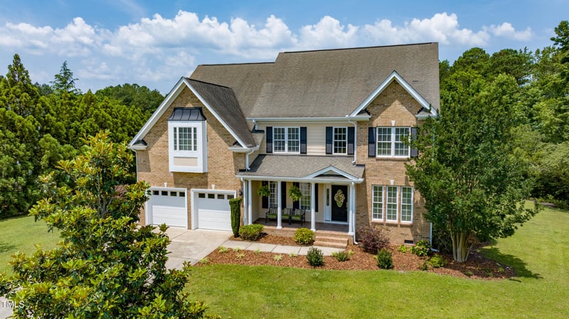 109 Lake Point Dr, Clayton, NC 27527