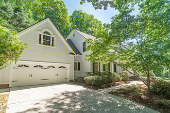 109 Large Oaks Dr, Cary, NC 27518