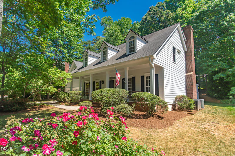 109 Large Oaks Dr, Cary, NC 27518
