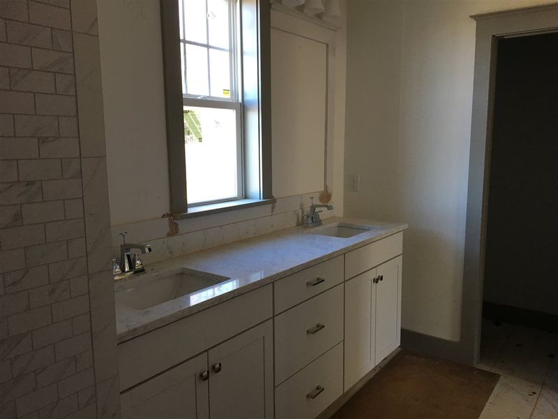 109 Larkin Ln, Chapel Hill, NC 27516