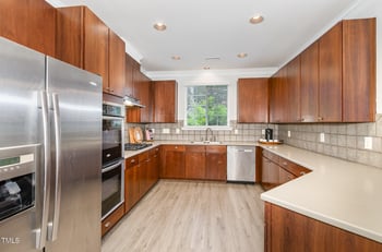 109 Longchamp Ln, Cary, NC 27519