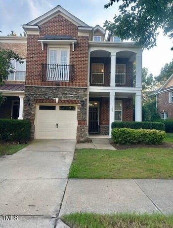 109 Longchamp Ln, Cary, NC 27519