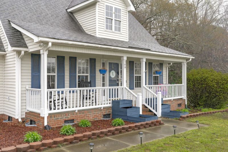 109 Lookout Ct, Willow Springs, NC 27692