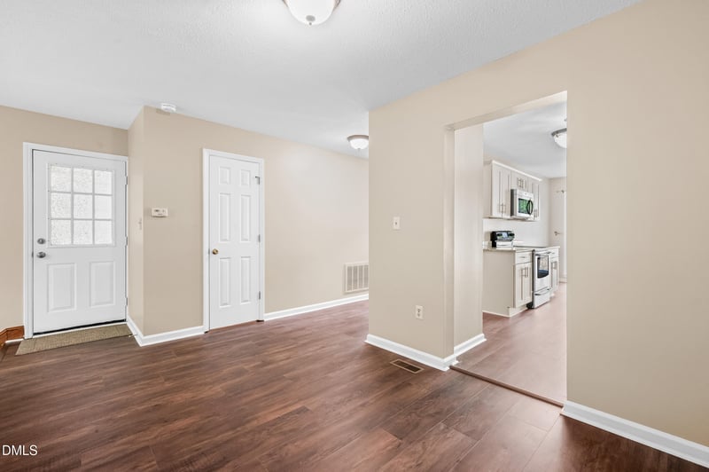 109 Mallard Ct, Chapel Hill, NC 27517