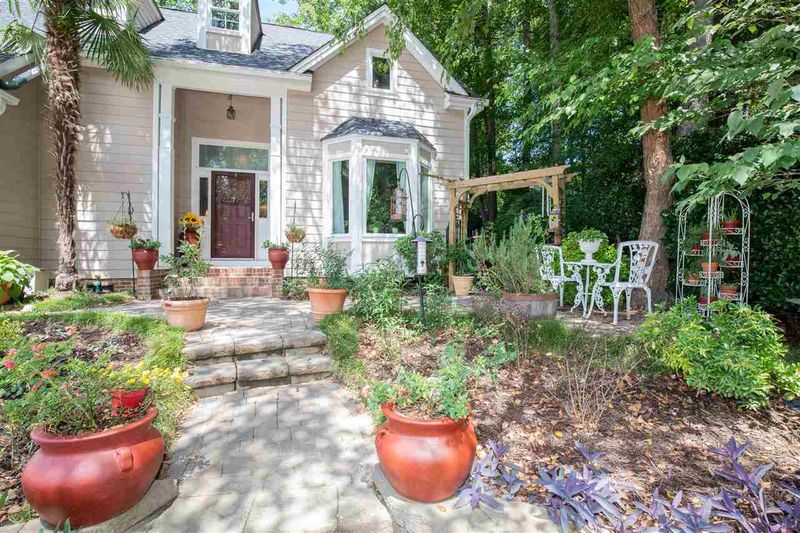 109 Martina Ct, Cary, NC 27511