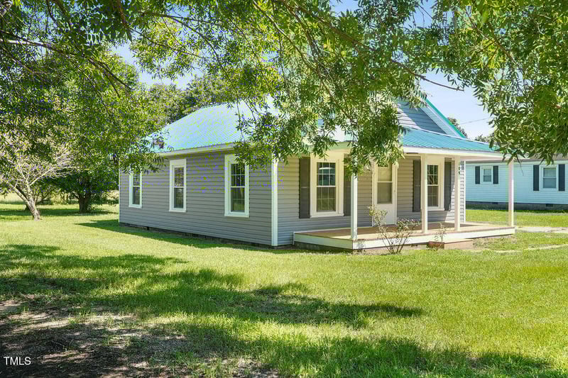 109 Mason Dr, Erwin, NC 28339