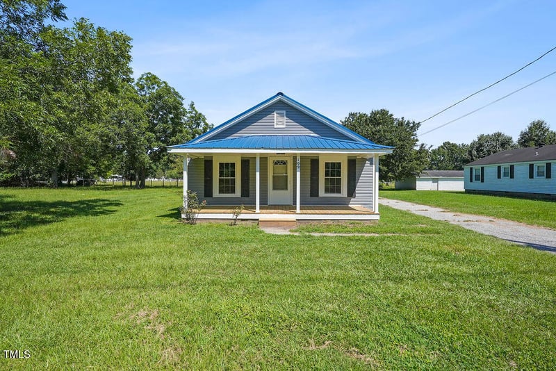 109 Mason Dr, Erwin, NC 28339